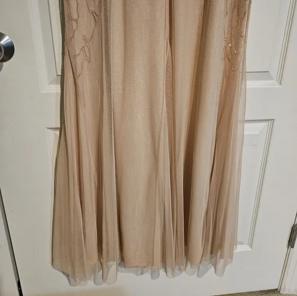 NWT Papell Studio Gorgeous Beaded Maxi Dress Flutter Sleeves Blush Womens 12
