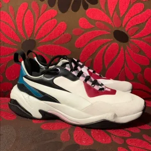 NWT Puma Thunder Rive Droite Sneakers