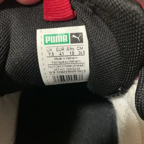 NWT Puma Thunder Rive Droite Sneakers