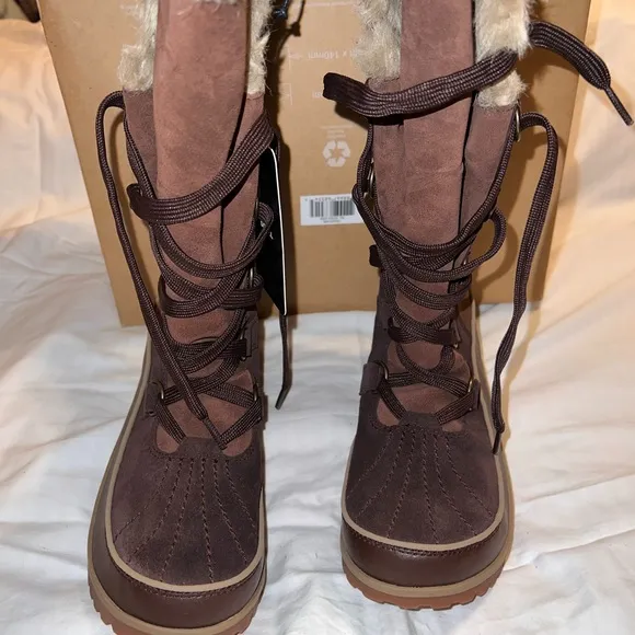 NWT SOREL Waterproof Leather Faux Fur Insulated  Lace Up Hiking / Winter Boots