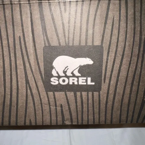 NWT SOREL Waterproof Leather Faux Fur Insulated  Lace Up Hiking / Winter Boots