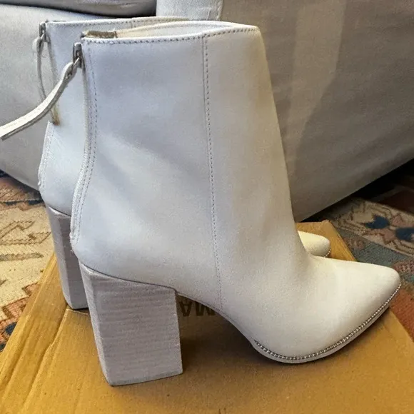 NWT Steve Madden Olga boots