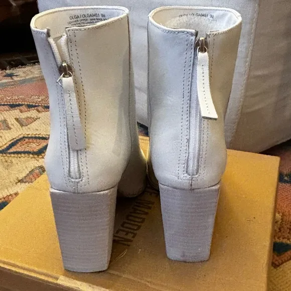 NWT Steve Madden Olga boots