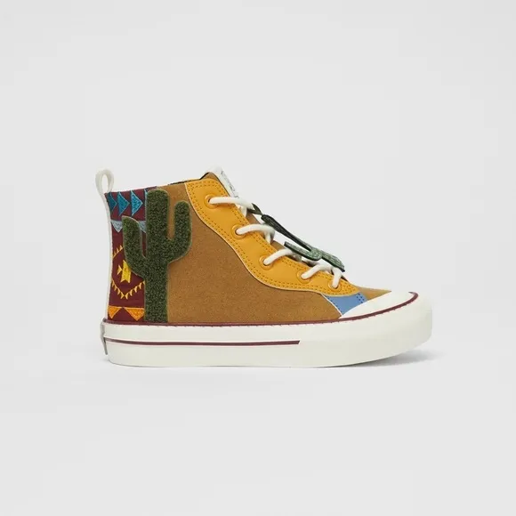 NWT. Zara Kids Limited Edition Brown Cactus High-Top Sneakers. Size 2,5.