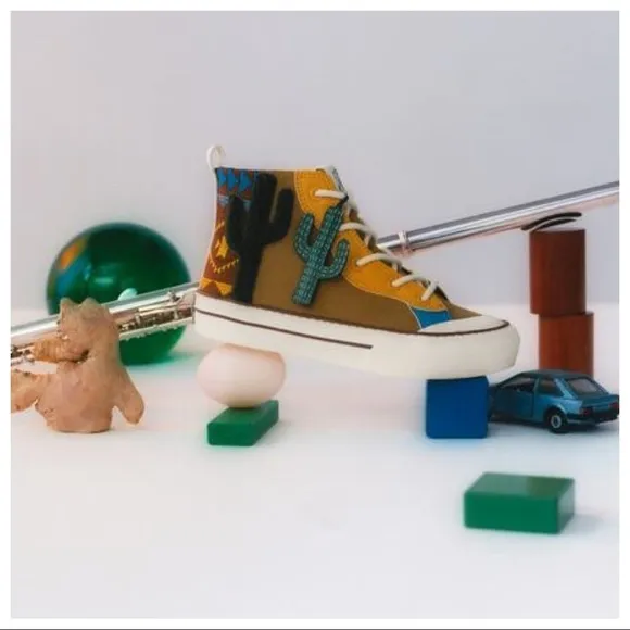 NWT. Zara Kids Limited Edition Brown Cactus High-Top Sneakers. Size 2,5.