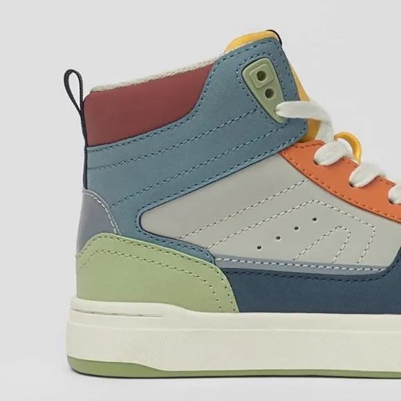 NWT. Zara Kids Multicolor High Top Sneakers. Size 7/Eu 40.