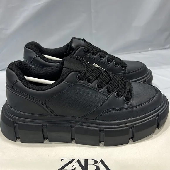 NWT - ZARA Men’s Chunky Sole Trainers, Multicolored - Size 8