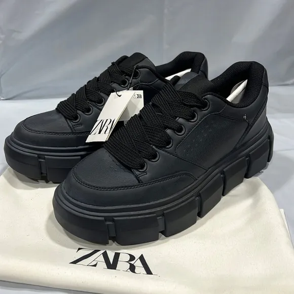 NWT - ZARA Men’s Chunky Sole Trainers, Multicolored - Size 8