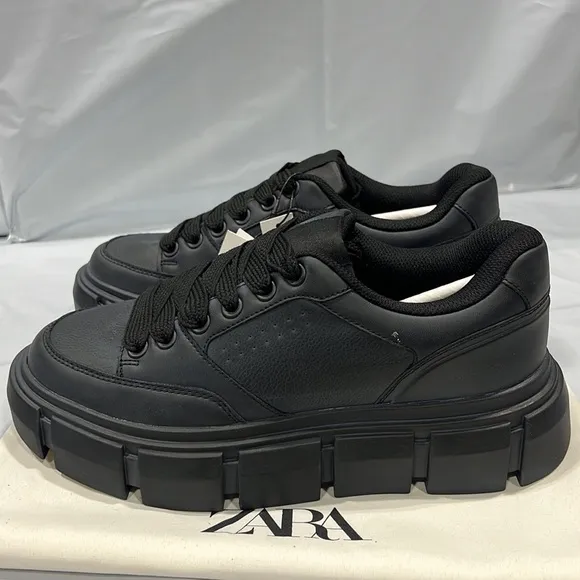 NWT - ZARA Men’s Chunky Sole Trainers, Multicolored - Size 8