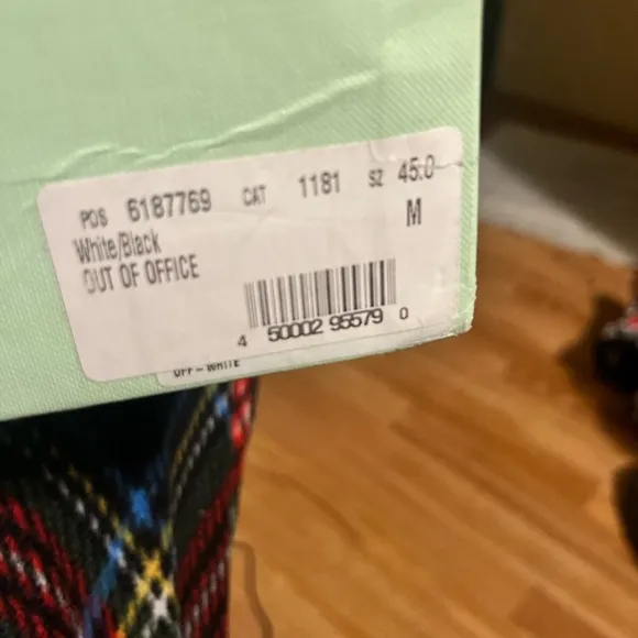 Off white out of office size size 12