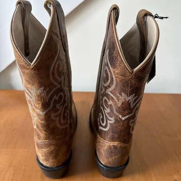 Old West cowboy Kids' 8&quot; Round Toe Boots - Distressed Brown