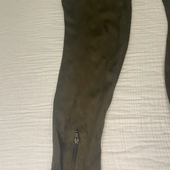 Oliya Green Stiletto 4 Inch Knee High Pointy Toe Boots Size 10