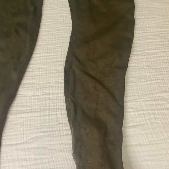 Oliya Green Stiletto 4 Inch Knee High Pointy Toe Boots Size 10