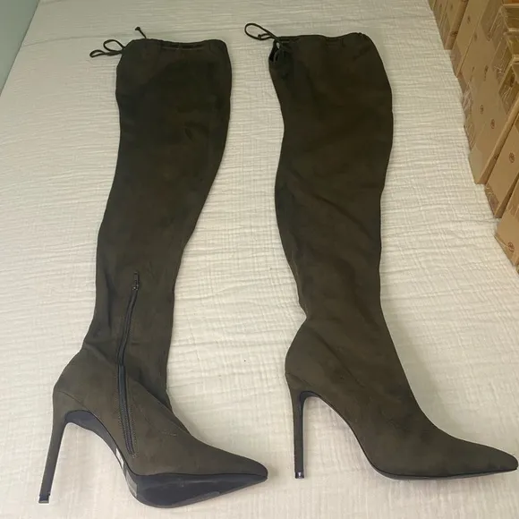 Oliya Green Stiletto 4 Inch Knee High Pointy Toe Boots Size 10