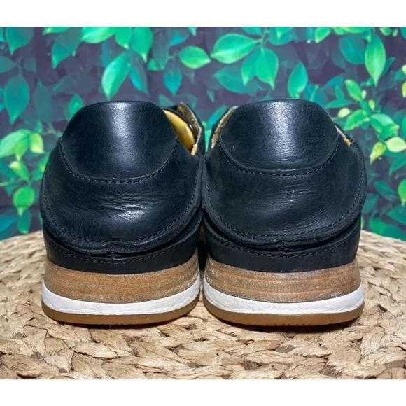 OLUKAI Huaka'i Li Waxed Antiqued Black Leather Summer Shoes Mens 10 Fast Ship