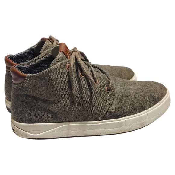 Olukai Nānā Hele Wai‘apo Water-Resistant Gray High Top Sneakers Men's Size 8