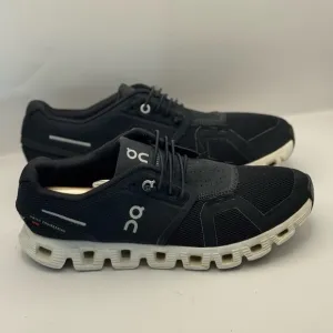 On Cloud 5 Women’s Size 7 Black White Athletic Running Shoes Speed Laces Slip On