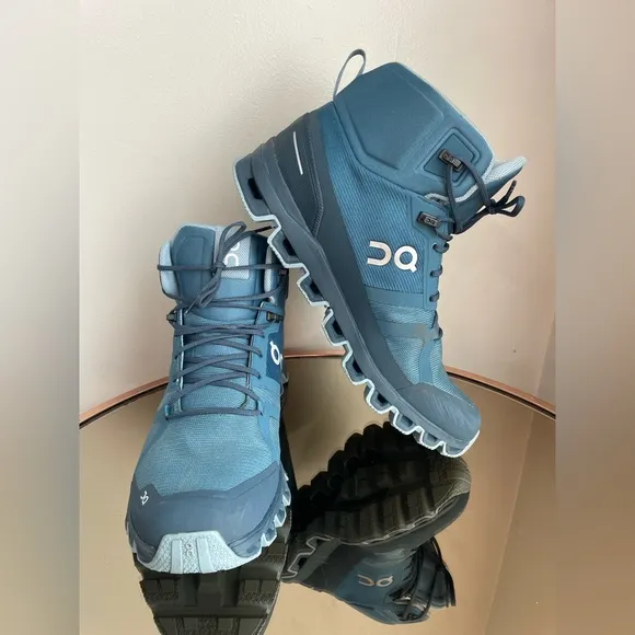 On Cloud Cloudrock Waterproof Storm Blue Boots Women’s Size 10.5