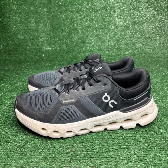 On Cloud Mens Cloudrunner Black / Gray Running Shoes Comfort Sneakers Size 10.5