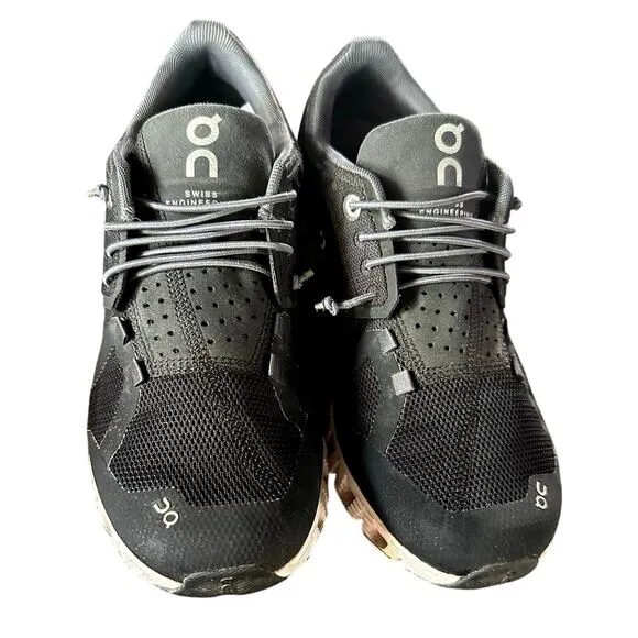 On Cloud Women’s Running Shoes size 8 EUR 39 Black
