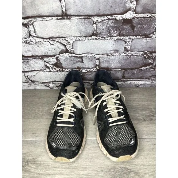On Cloud Black White Comfort Gym Lace Up Running Shoes Women’s Sz 8.5M US/40EU