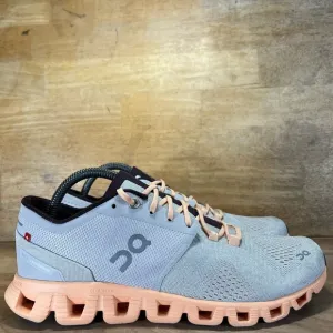 On Running Cloud X REFLECTIVE Womens Sz 10 Running Shoes Sneakers Silver Almond