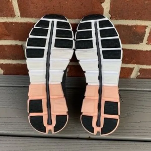 On Running Cloudflow Sneaker