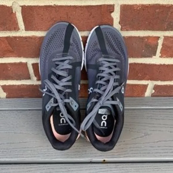 On Running Cloudflow Sneaker