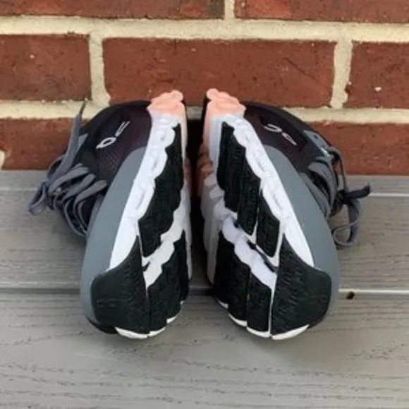 On Running Cloudflow Sneaker