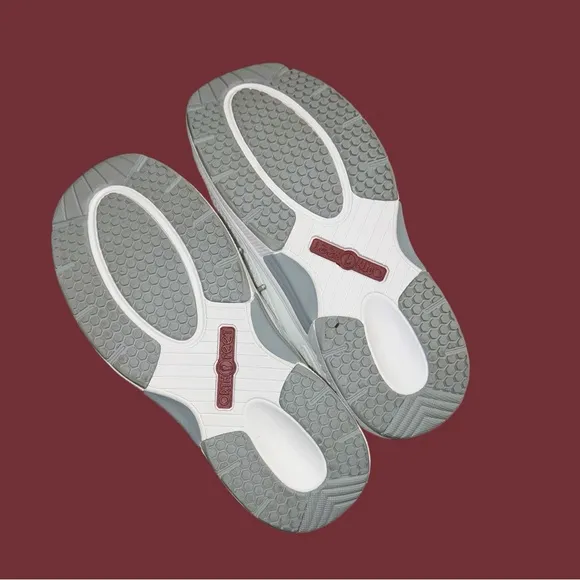 Ortho feet women’s White Athletic Shoes. Ntn