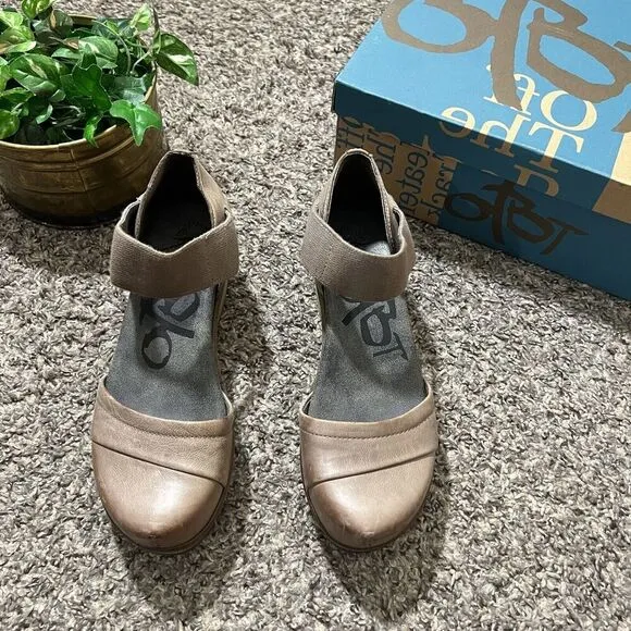 OTBT Womens Wander Out Leather Mary Jane Wedge Clogs Shoes 6.5 M Zinc Tan New