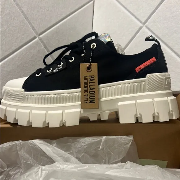 Palladium Black and White Sneakers Lug Sole Chunky Heel