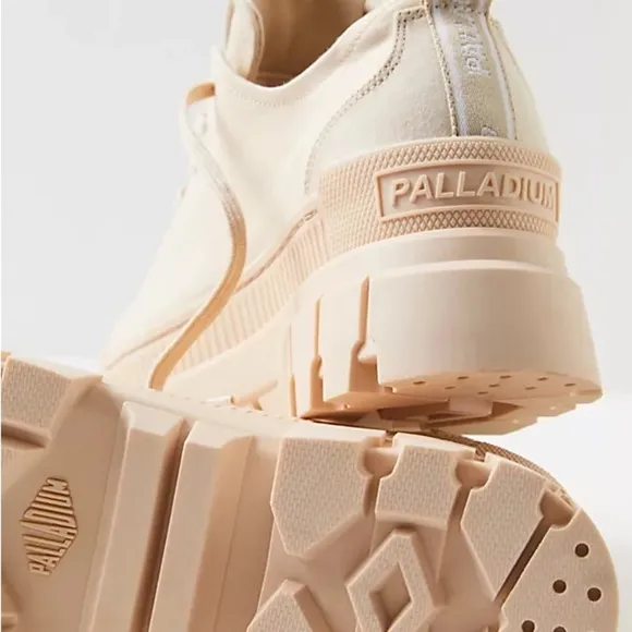 Palladium Revolt Lo Textile Sneakers