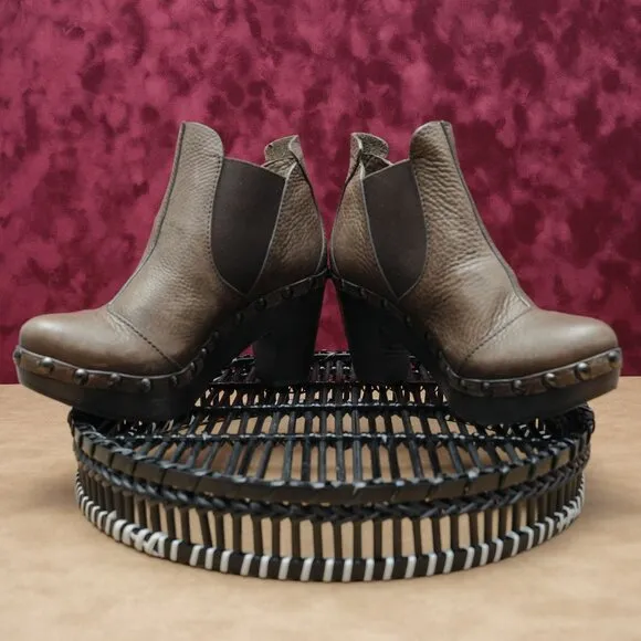Pedro Garcia Women Brown Leather Studded Platform Heel Ankle Boots sz 6US EUR37