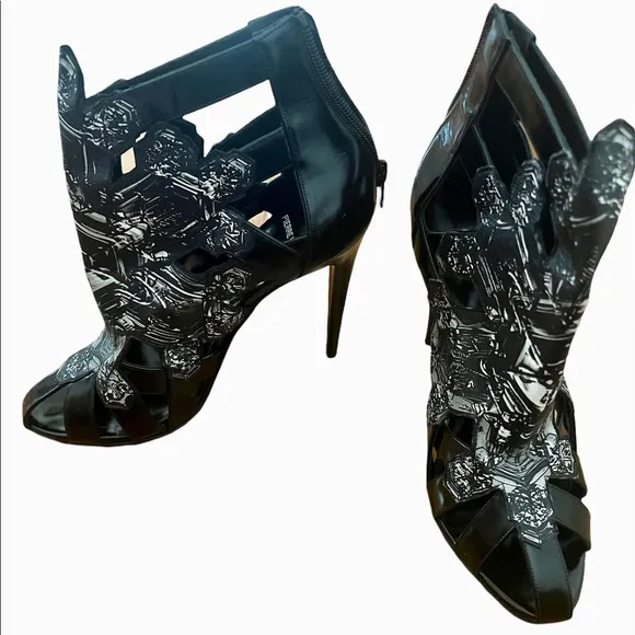 PIERRE HARDY Gorgeous Designer Heels Size 39