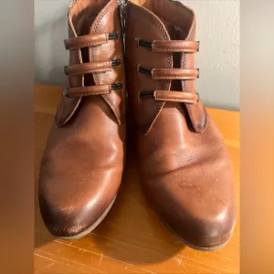 Pikolinos Cuero Women's Tan LeatherAnkle Booties Size 10/42