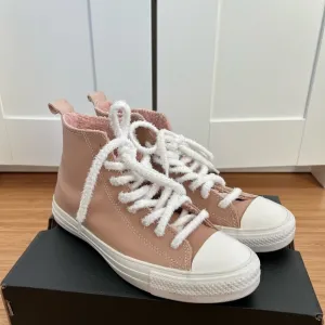 Pink High-Top Sneakers with White Laces Converse, size us 9, women, real leather