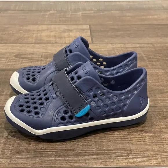 Plae Mimo Shoes Toddler Water Slip On Sneakers Navy Blue Comfort Straps Size 10