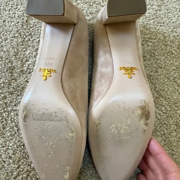 Prada Elegant Tan Women's Pumps