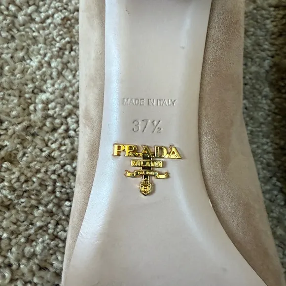 Prada Elegant Tan Women's Pumps