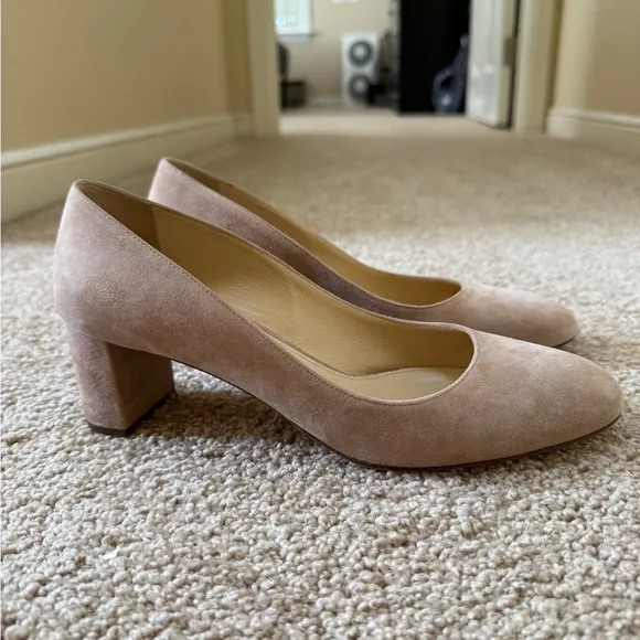 Prada Elegant Tan Women's Pumps