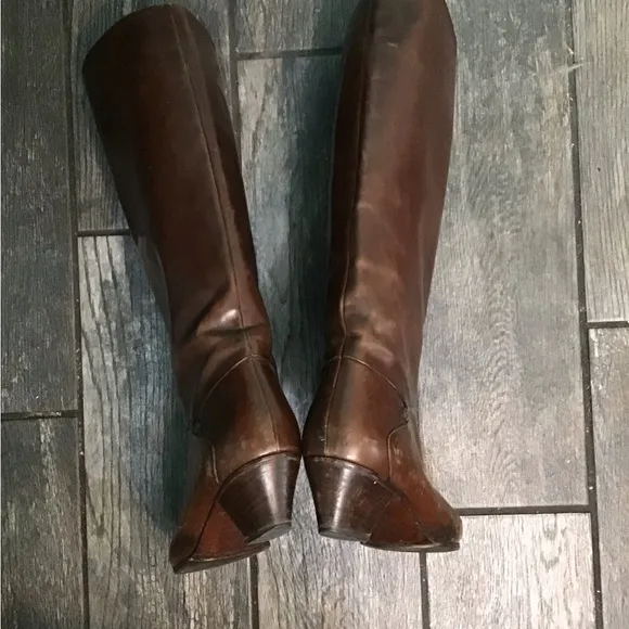 💥PRICE DROP💥 Vintage Gucci Boots