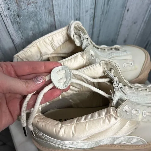 Puma Fenty cream satin leather puffer zip up lace platform sneakers boot size 12