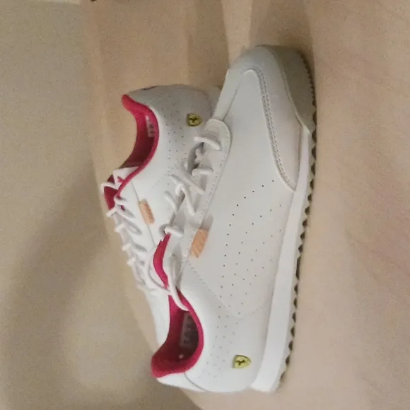 Puma Ferrari Roma Via Perf Sneakers