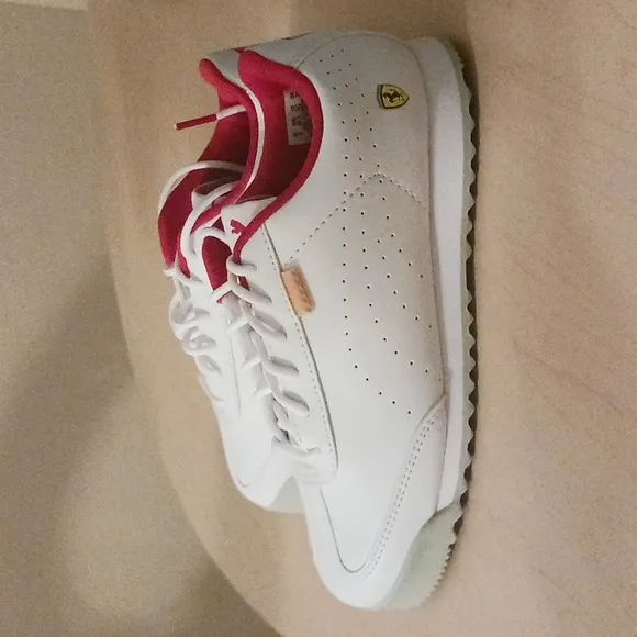 Puma Ferrari Roma Via Perf Sneakers