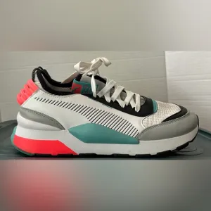 Puma White and Black Sneakers Retro-Inspired Design