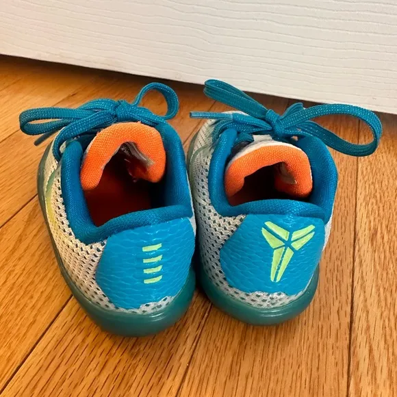 RARE KOBE BRYANT NIKE TODDLER SNEAKERS