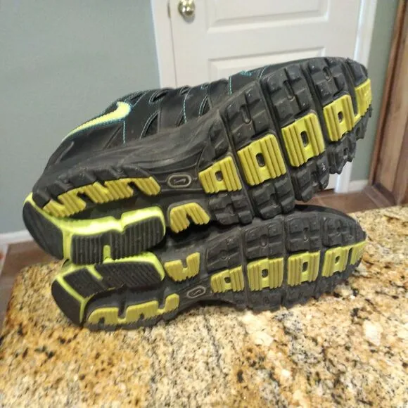 Rare NIKE N7 BRS 1000 Womens Shoes SIZE 10 Multicolor Running Walking 2011