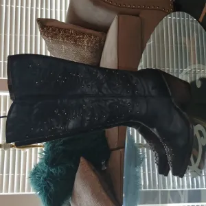 Reba genuine leather cowboy boots