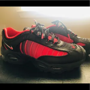 Red Black, AirMax, Sneakers, Low Cut, Nike, Shoes